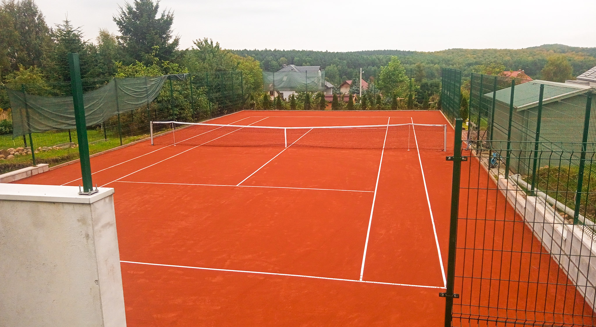 Efekt końcowy budowy kortu tenisowego z nawierzchnią Antuka Premium